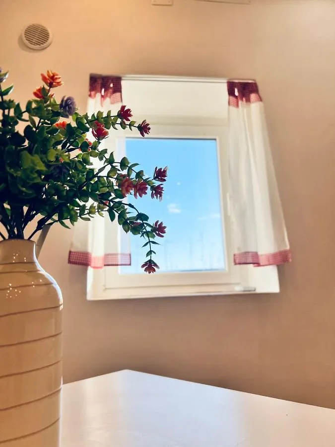 Castle Suite Bari 0*,  Italien